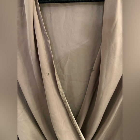 BANANA REPUBLIC • Dark Beige Blouse - Picture 7 of 9